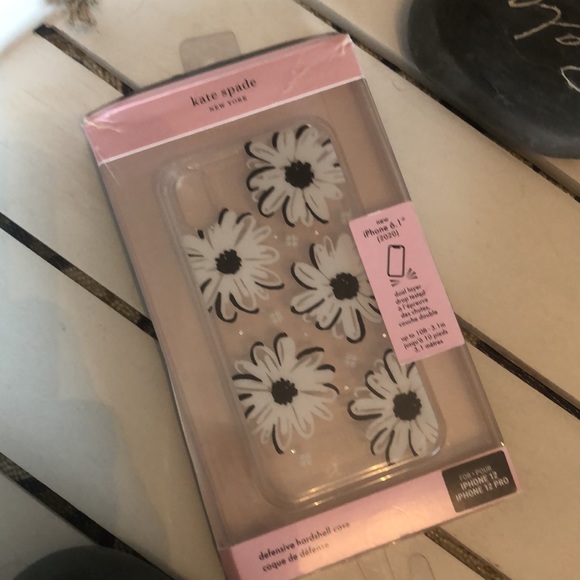 KATE SPADE i.phone6.1 case - Picture 4 of 4